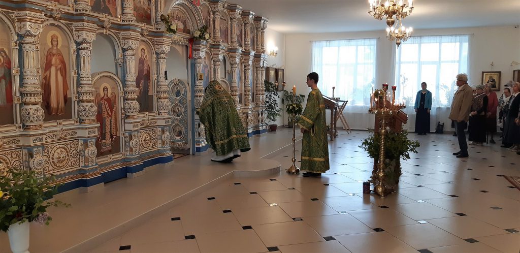 Праздник Пятидесятницы и обращение митрополита Кирилла
